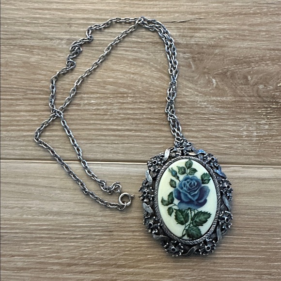 Vintage Blue Rose Pendant Necklace/Brooch - Picture 2 of 4